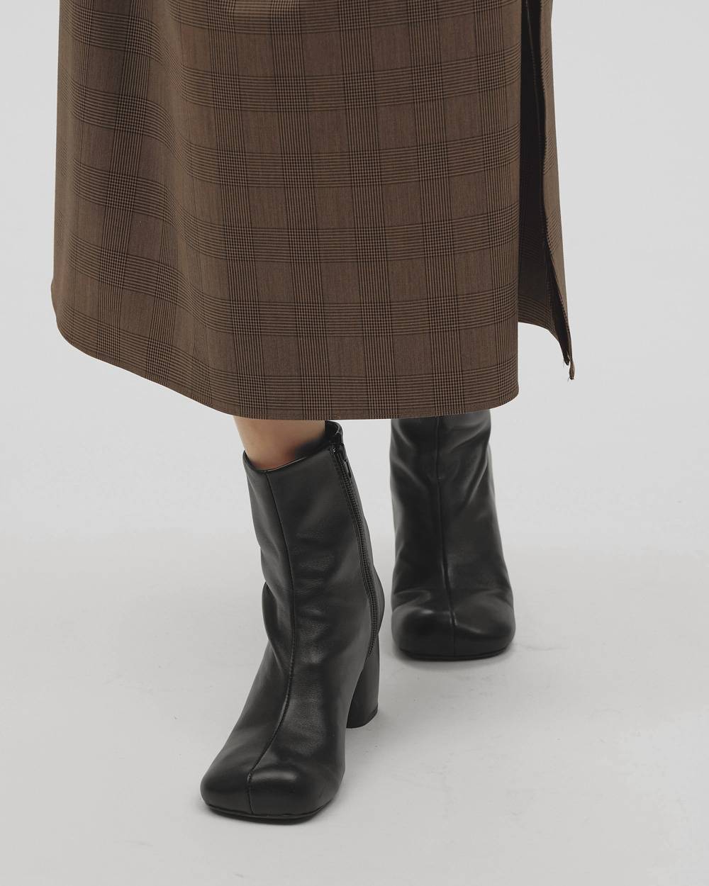 Square Leather Boots Square Leather Boots,スクエアレザーブーツ,12621020,ブーツ,レザーブーツ,スクエアブーツ,レザーシューズ,シューズ,靴,todayful,トゥデイフル,lifes,吉田怜香,26aw