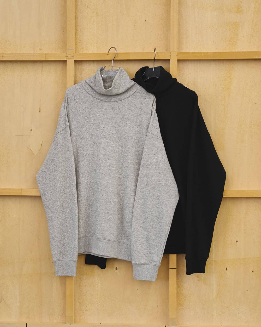 Tompkins Turtle Sweat Tompkins Turtle Sweat,トンプキンタートルスウェット,12710620,トンプキン,トンプキンスウェット,スウェット,トップス,タートルスウェット,todayful,トゥデイフル,lifes,吉田怜香,27ss