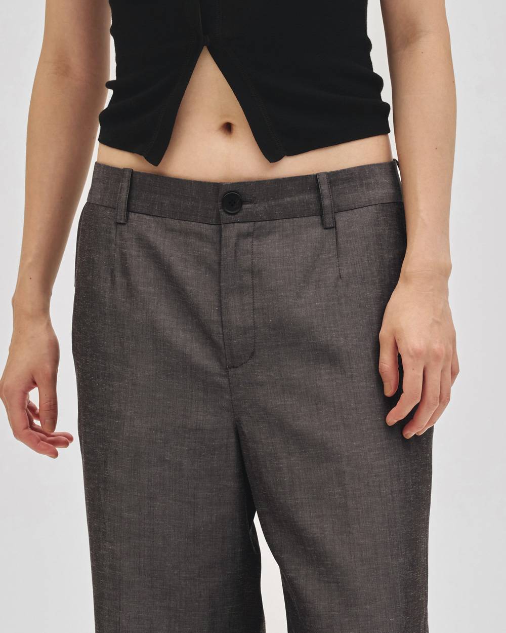 Linen Lowrise Trousers Linen Lowrise Trousers(リネンローライズトラウザー)です。12710704,ローライズトラウザー,リネントラウザー,ボトムス,トラウザー,パンツ,todayful,トゥデイフル,lifes,吉田怜香,27ss
