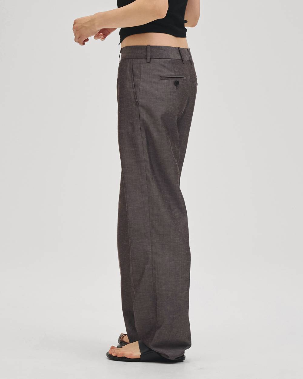 Linen Lowrise Trousers Linen Lowrise Trousers(リネンローライズトラウザー)です。12710704,ローライズトラウザー,リネントラウザー,ボトムス,トラウザー,パンツ,todayful,トゥデイフル,lifes,吉田怜香,27ss