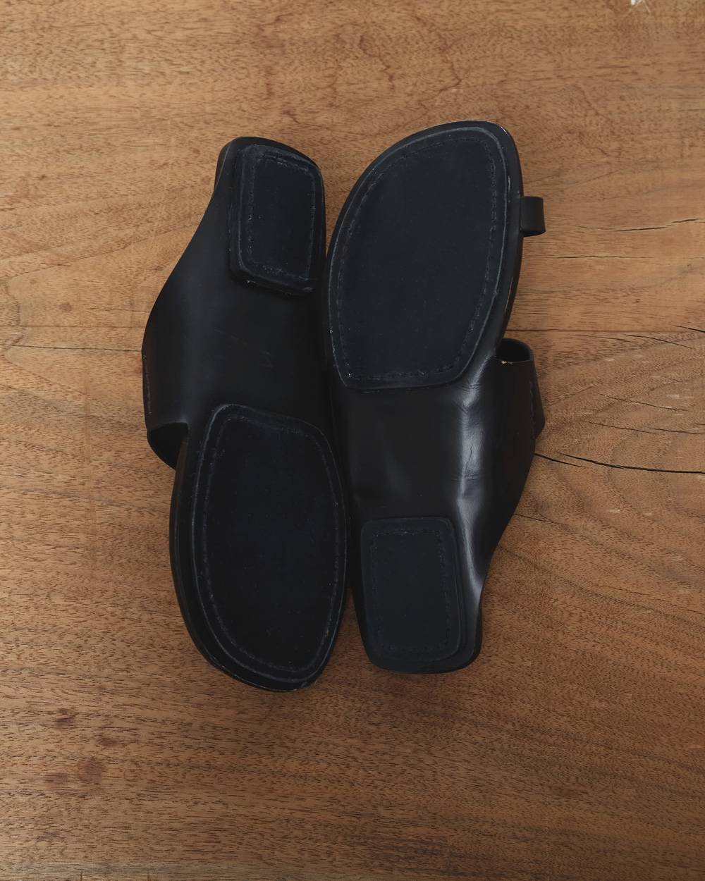 Leather Thong Sandals Leather Thong Sandals,レザートングサンダル)です。12711004,レザーサンダル,トングサンダル,サンダル,靴,シューズ,todayful,トゥデイフル,lifes,吉田怜香,27ss
