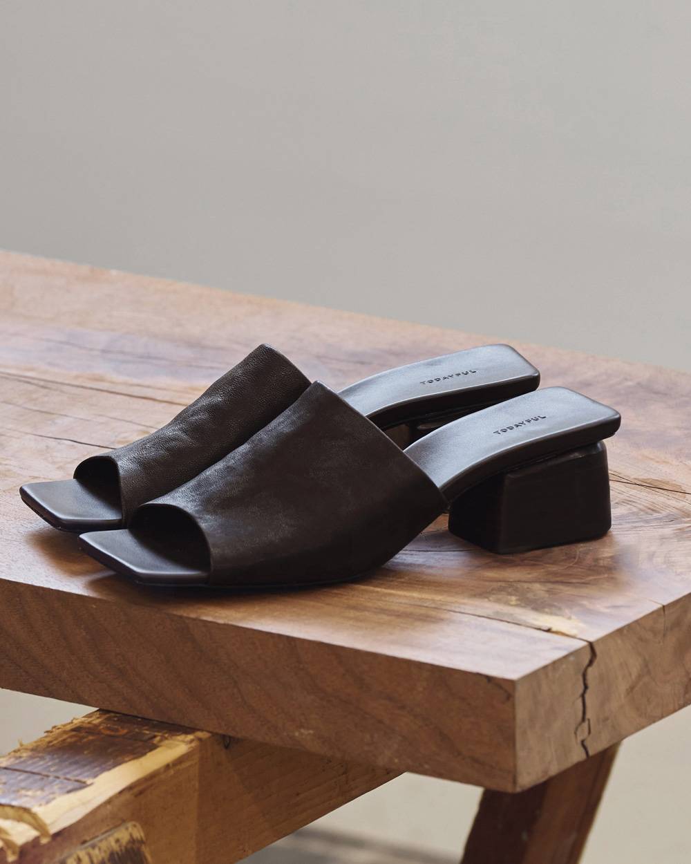 Slide Leather Sandals Slide Leather Sandals,スライドレザーサンダル,12711005,レザーサンダル,スライドレザー,サンダル,シューズ,靴,todayful,トゥデイフル,lifes,吉田怜香,27ss