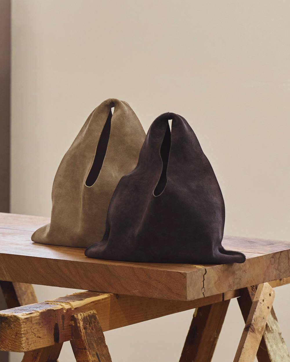 Suede Stitch Bag Suede Stitch Bag,スエードスティッチバッグ,12711012,スティッチバッグ,スエードバッグ,バッグ,バック,レザーバッグ,レザーバック,鞄,カバン,todayful,トゥデイフル,lifes,吉田怜香,27ss