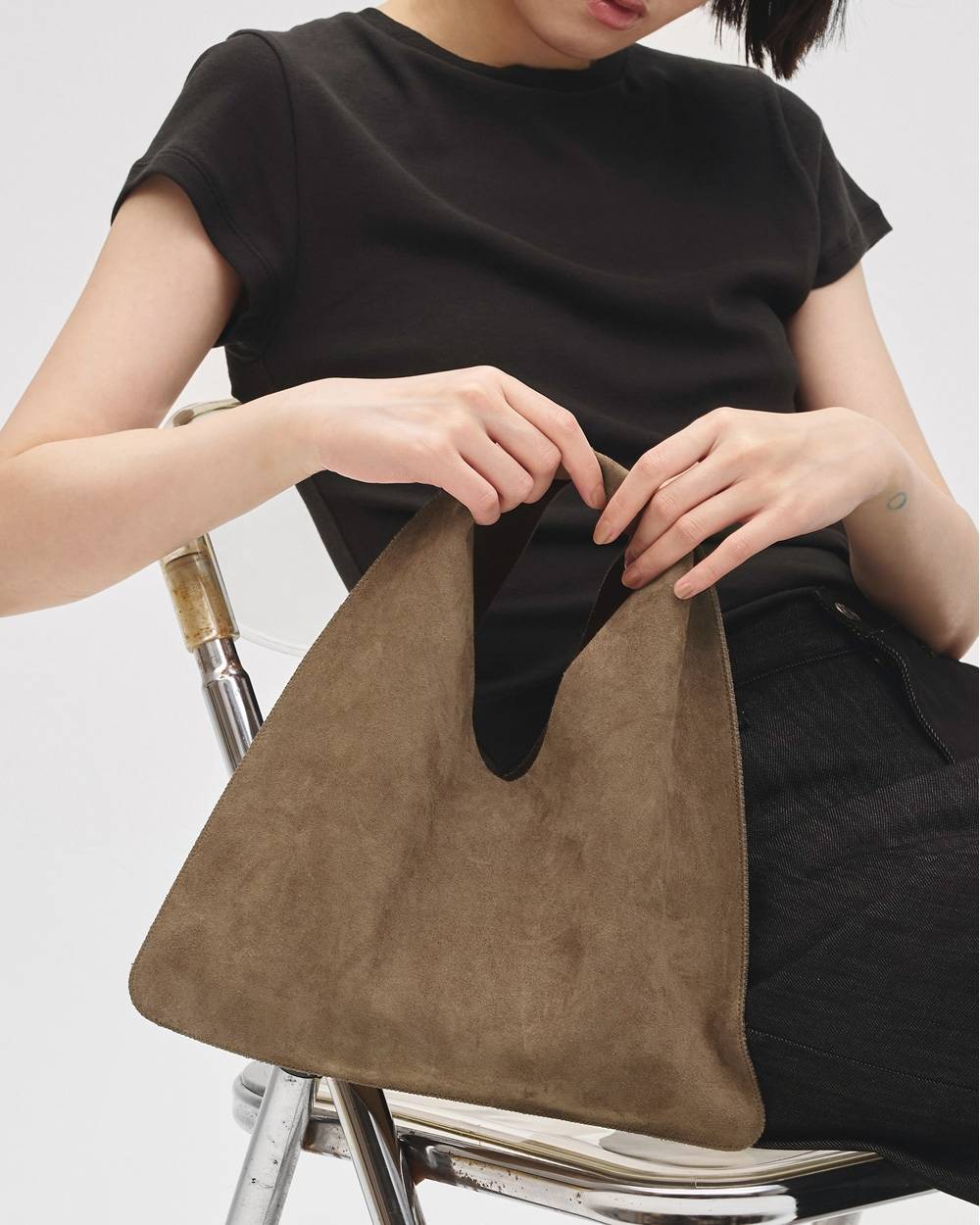 Suede Stitch Bag Suede Stitch Bag,スエードスティッチバッグ,12711012,スティッチバッグ,スエードバッグ,バッグ,バック,レザーバッグ,レザーバック,鞄,カバン,todayful,トゥデイフル,lifes,吉田怜香,27ss