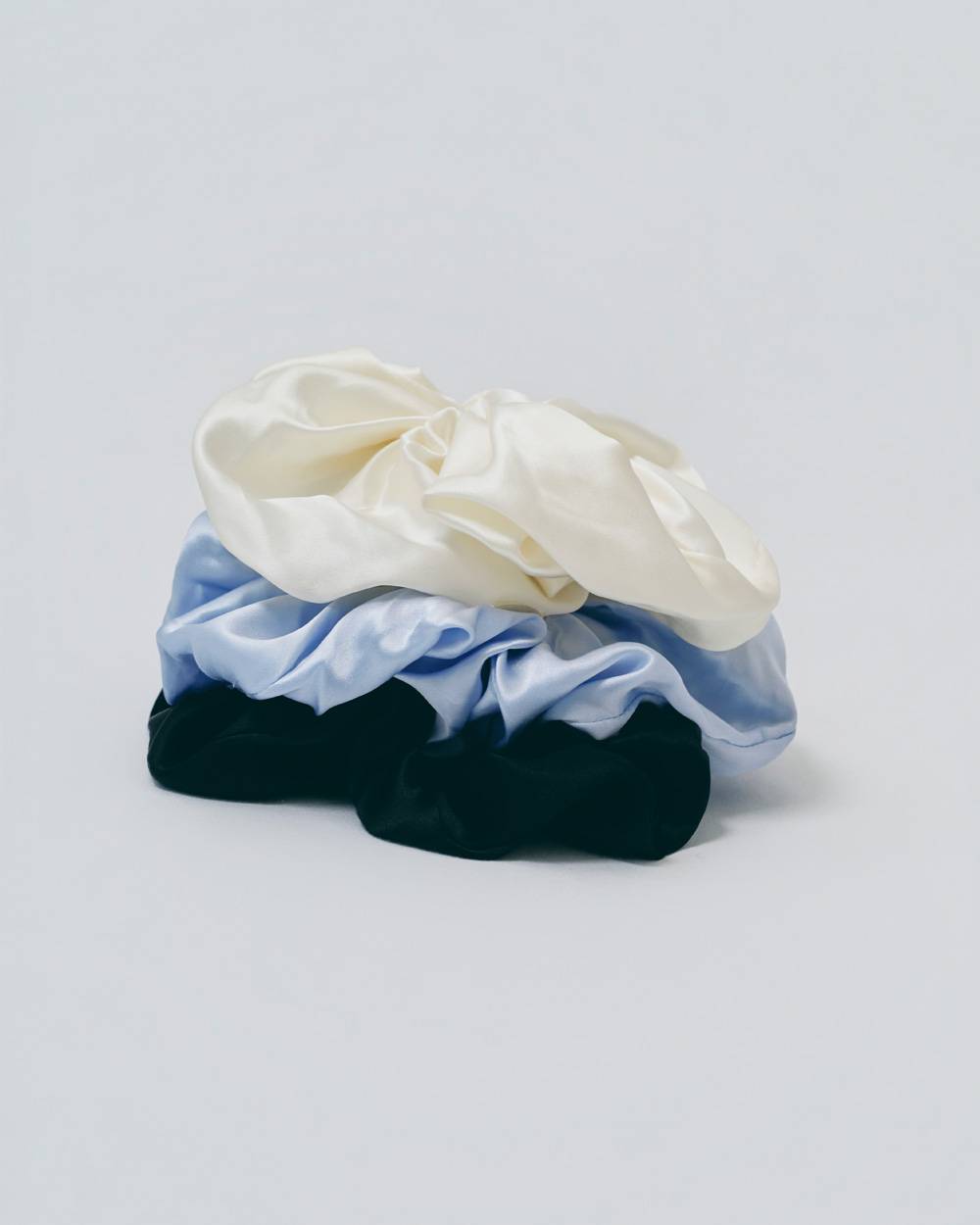 Volume Silk Chouchou Volume Silk Chouchou,ボリュームシルクシュシュ,82521022,シュシュ,シルク,ヘアアクセ,カチューシャ,アクセサリー,lifes,ライフズ,LIFE’s