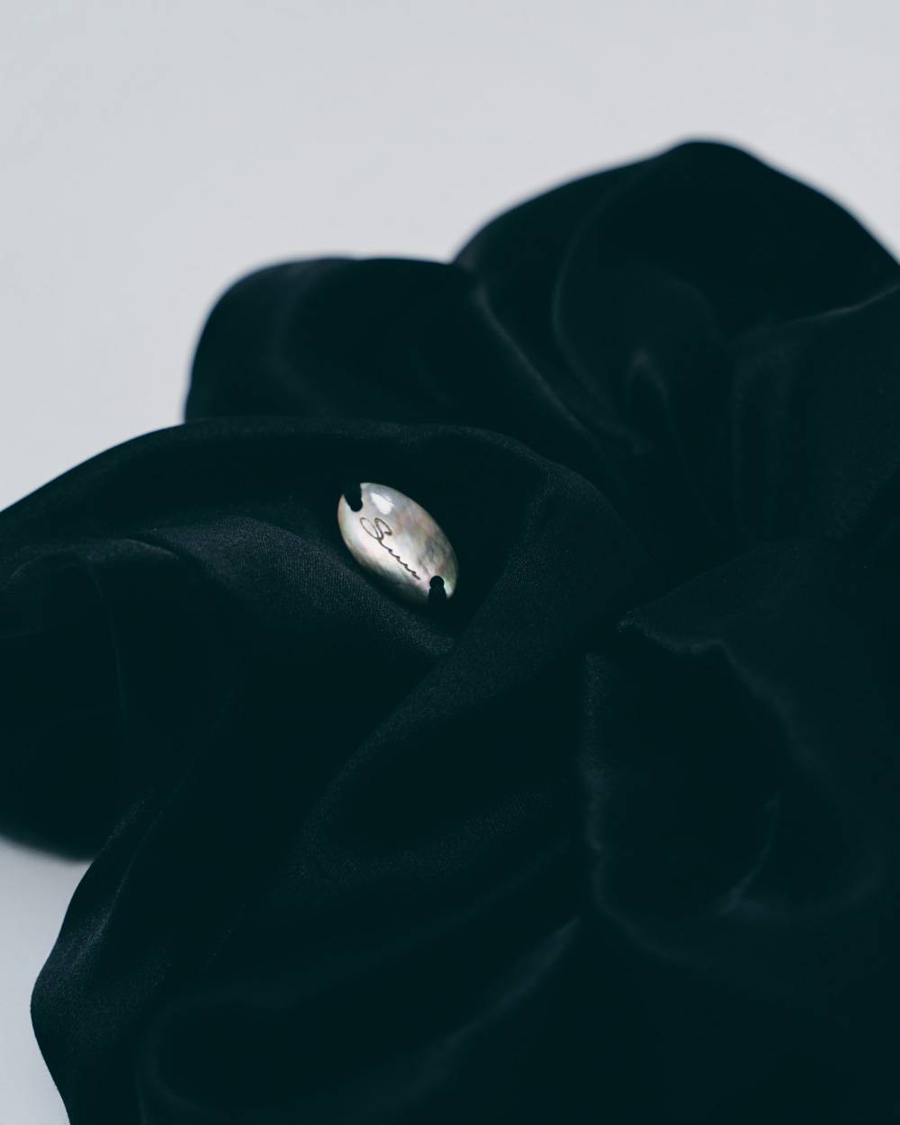 Volume Silk Chouchou Volume Silk Chouchou,ボリュームシルクシュシュ,82521022,シュシュ,シルク,ヘアアクセ,カチューシャ,アクセサリー,lifes,ライフズ,LIFE’s