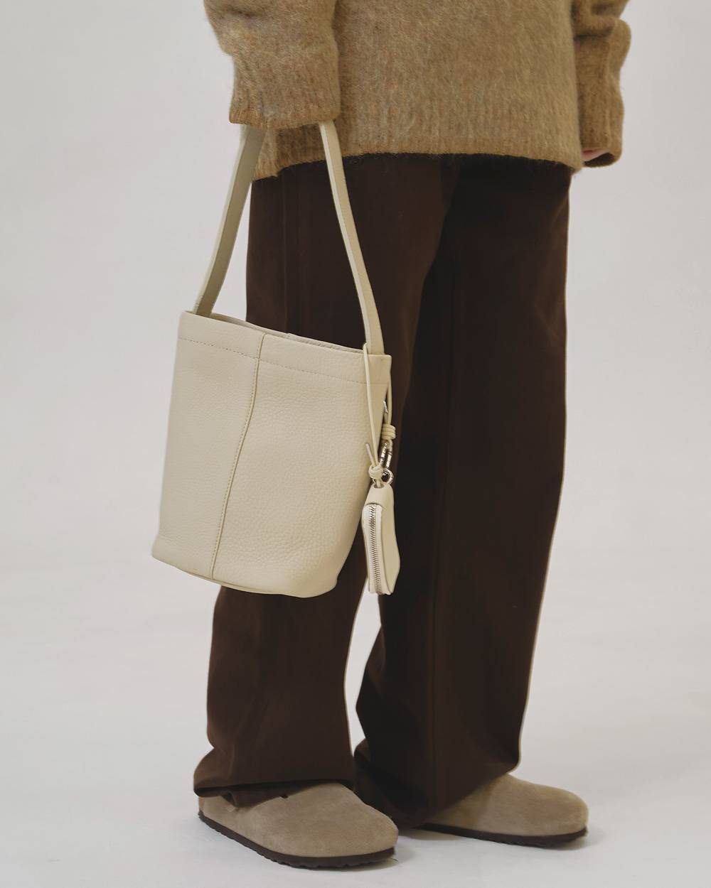 ITTI MARY BUCKET SHOULDER MINI ITTI MARY BUCKET SHOULDER MINI,イッチ メアリーバケットショルダーミニ,82521023,イッチ,イッチバック,itti,バッグ,バック,鞄,ショルダーバッグ,バケットバッグ,レザー,ギフト,Life's,ライフズ,LIFE's