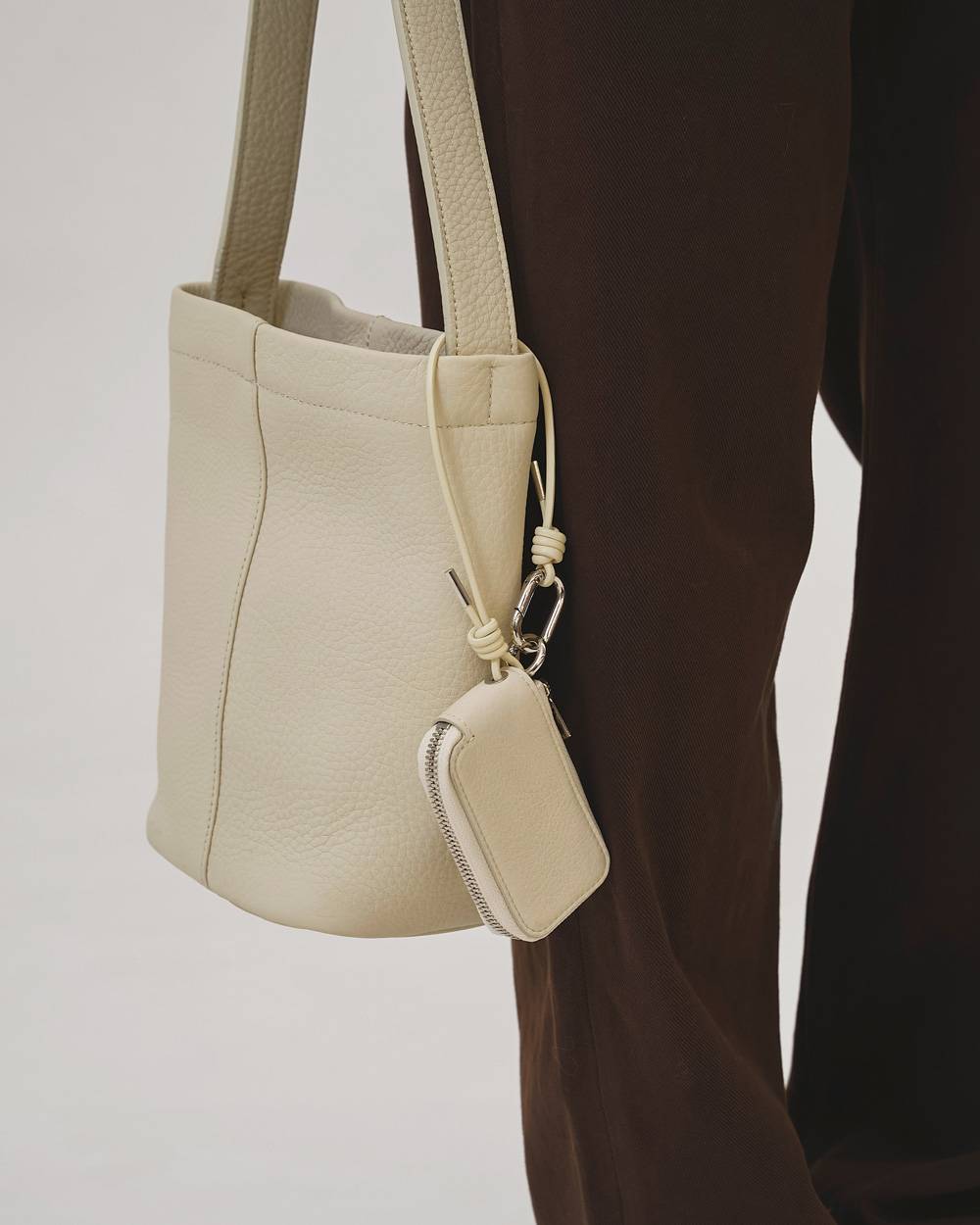 ITTI MARY BUCKET SHOULDER MINI ITTI MARY BUCKET SHOULDER MINI,イッチ メアリーバケットショルダーミニ,82521023,イッチ,イッチバック,itti,バッグ,バック,鞄,ショルダーバッグ,バケットバッグ,レザー,ギフト,Life's,ライフズ,LIFE's