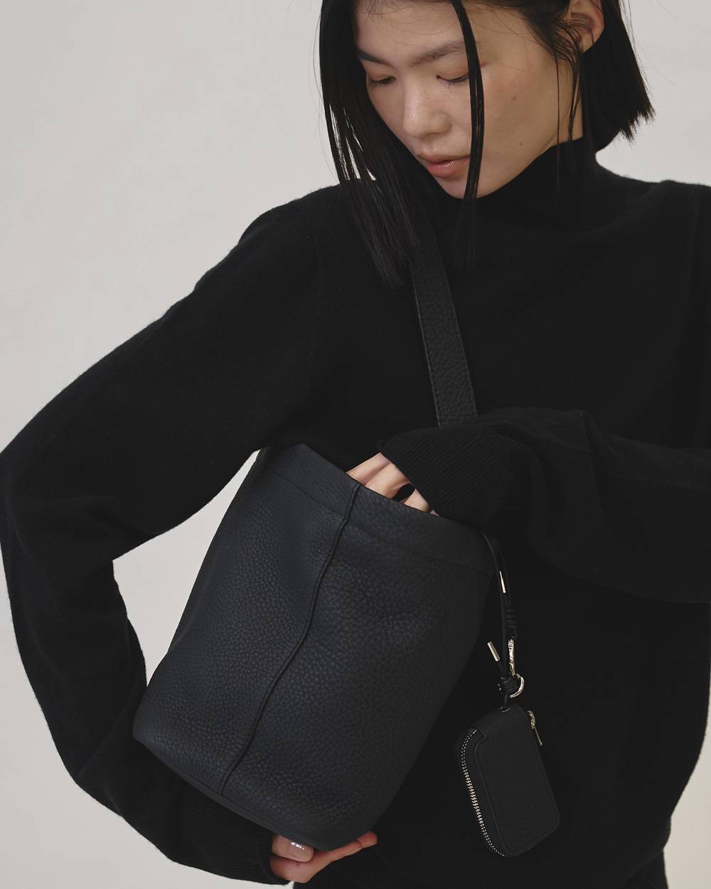 ITTI MARY BUCKET SHOULDER MINI ITTI MARY BUCKET SHOULDER MINI,イッチ メアリーバケットショルダーミニ,82521023,イッチ,イッチバック,itti,バッグ,バック,鞄,ショルダーバッグ,バケットバッグ,レザー,ギフト,Life's,ライフズ,LIFE's