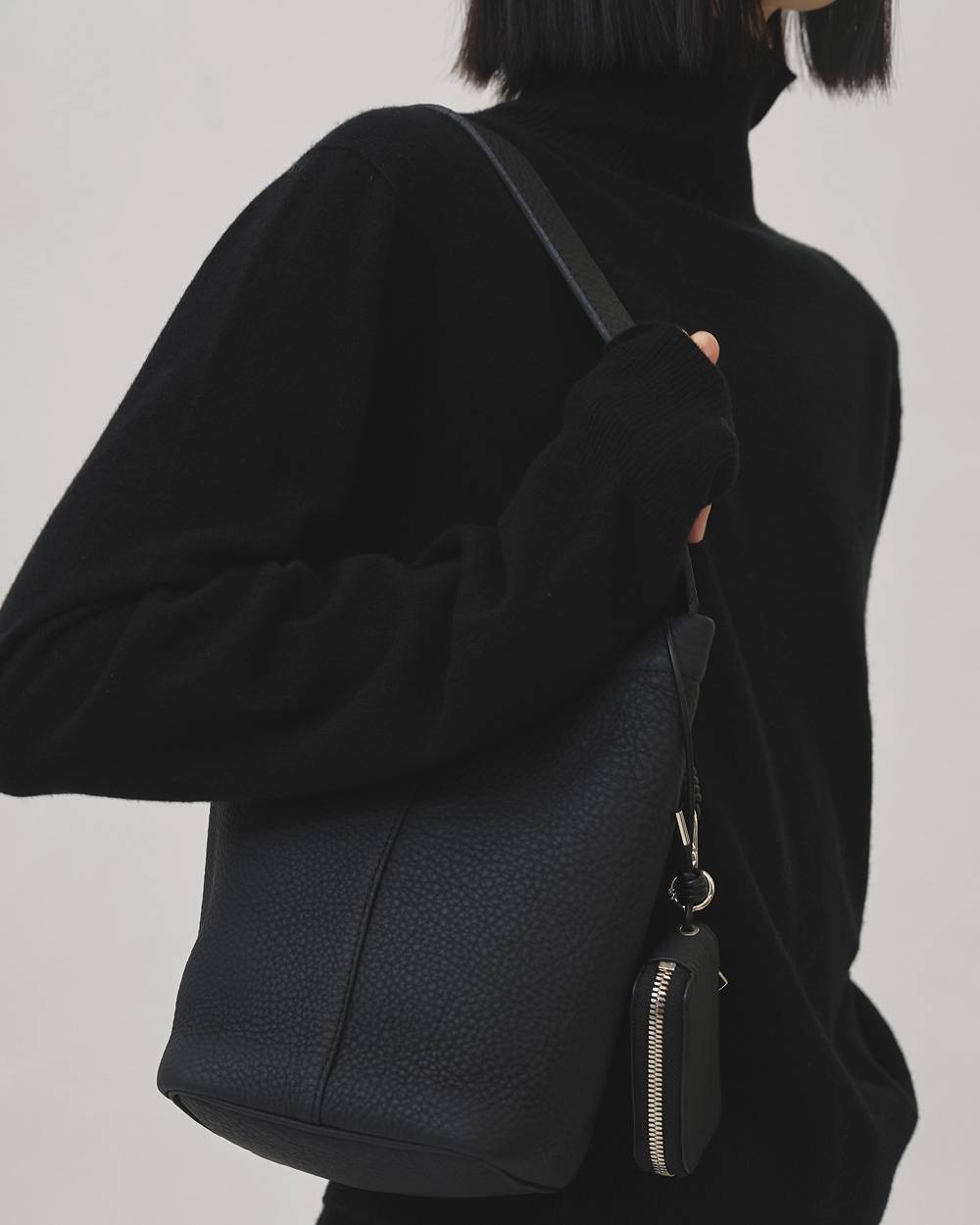 ITTI MARY BUCKET SHOULDER MINI ITTI MARY BUCKET SHOULDER MINI,イッチ メアリーバケットショルダーミニ,82521023,イッチ,イッチバック,itti,バッグ,バック,鞄,ショルダーバッグ,バケットバッグ,レザー,ギフト,Life's,ライフズ,LIFE's