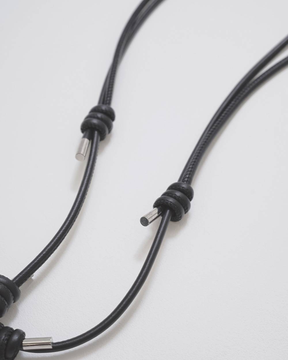 ITTI HERRIE PHONE STRING ITTI HERRIE PHONE STRING,イッチヘリーフォンストリング ,82521025,イッチ,itti,スマートフォンアクセサリー,マルチストラップ,スマホストラップ,レザーストラップ,レザー,ギフト,スマートケース,限定商品,Life's,ライフズ,LIFE's