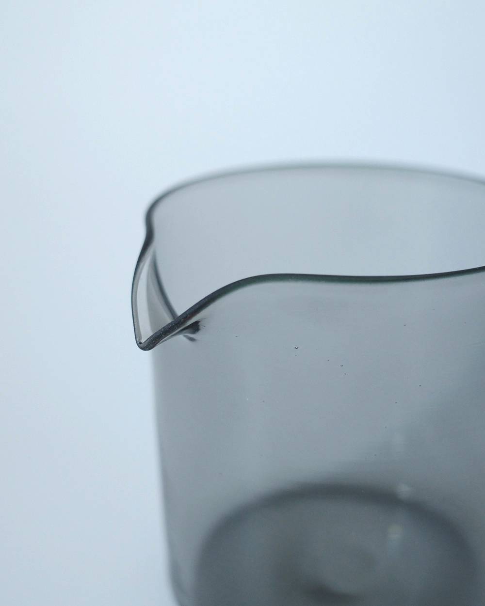 WASHIZUKA GLASS STUDIO katakuchi shikaku katakuchi shikaku,カタクチシカク,82521219,片口グラス,グラス,コップ,テーブルウェア,ハンドメイド,ガラス作家,WASHIZUKA GLASS, ワシズカガラス,鷲塚貴紀,インテリア,lifes,ライフズ