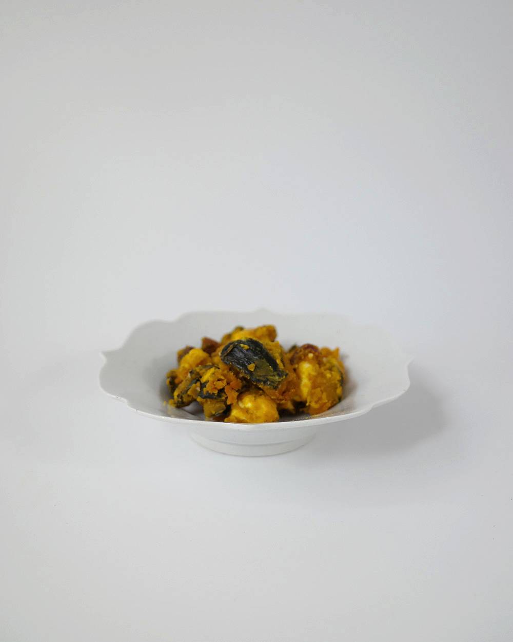 文祥窯　白磁型打5寸稜花皿 文祥窯　白磁型打5寸稜花皿,ぶんしょうがま はくじかたうち5すんりょうかざら,82521232,白磁,文祥窯 ,馬場光二郎,有田焼,器,作家,皿,テーブルウェア,インテリア,lifes,ライフズ