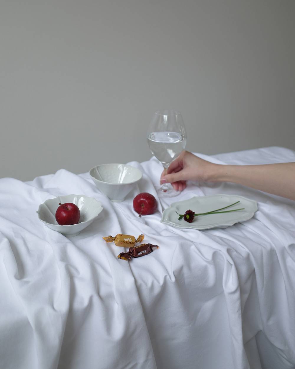 文祥窯　白磁型打タタラ稜花皿 文祥窯　白磁型打タタラ稜花皿,ぶんしょうがま はくじくかたうちたたらりょうかざら,82521234,白磁,文祥窯 ,馬場光二郎,有田焼,器,作家,皿,テーブルウェア,インテリア,lifes,ライフズ