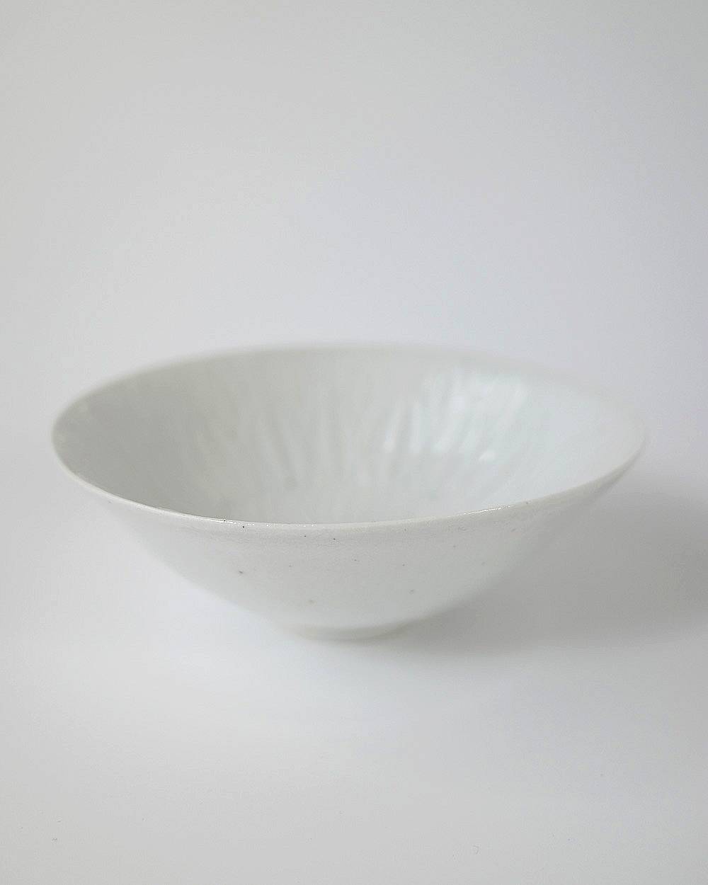 文祥窯　白磁型打ひまわり小鉢 文祥窯　文祥窯　白磁型打ひまわり小鉢,ぶんしょうがま はくじかたうちひまわりこばち,82521237,白磁,文祥窯 ,馬場光二郎,有田焼,器,小鉢,作家,皿,テーブルウェア,インテリア,lifes,ライフズ