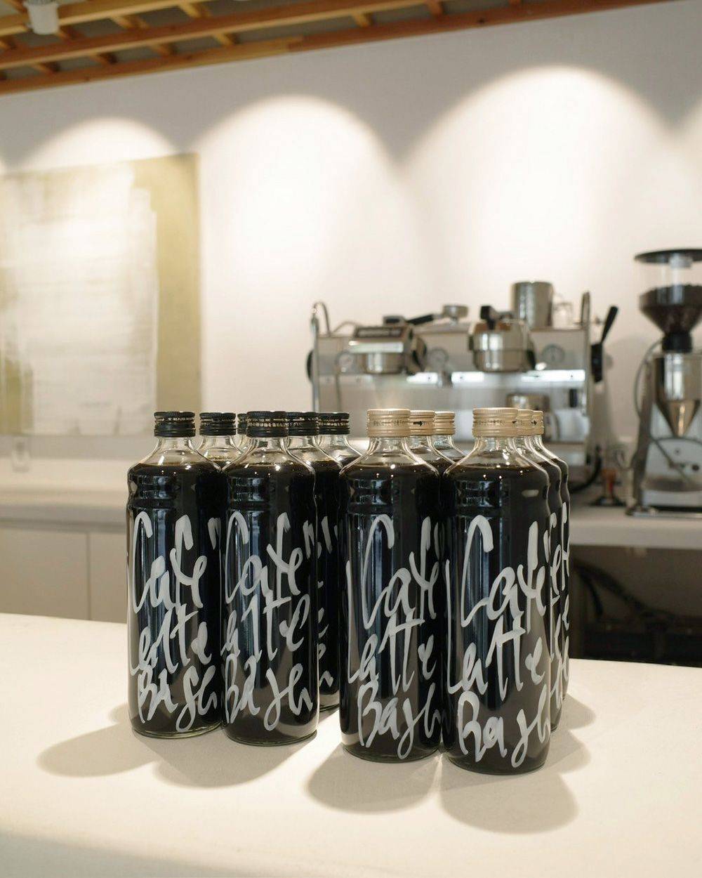 garage coffee company CAFE LATTE BASE(加糖) garage coffee company CAFE LATTE BASE,ガレージカンパニーカフェラテベース,82611046,select,セレクト,ガレージカンパニー,加糖コーヒー,アイスコーヒー,コーヒー,コーヒーラテ,ラテ,ライフズ,todayful,トゥデイフル,lifes,吉田怜香