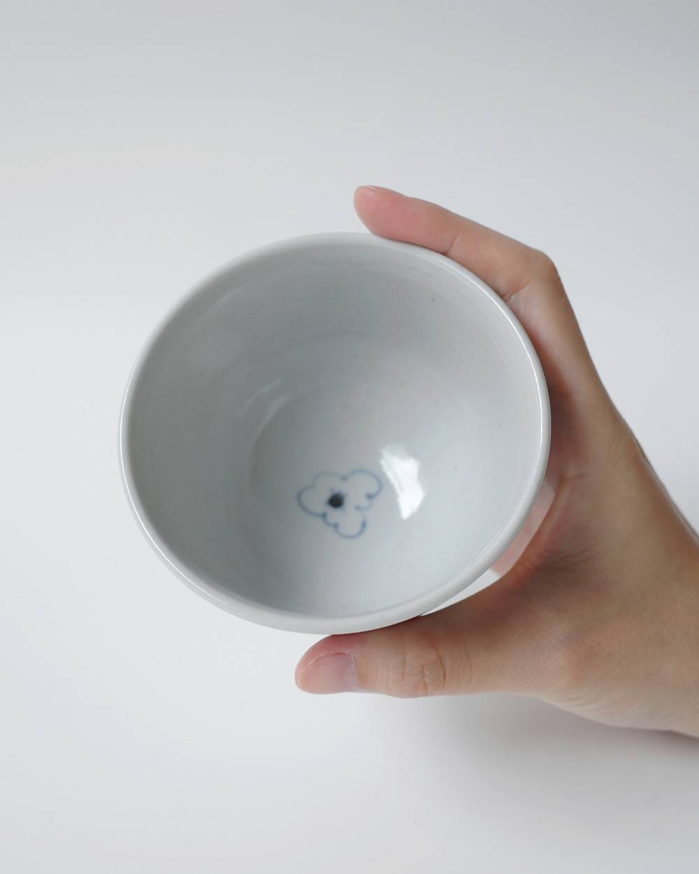 文祥釜　青花花詰めコップ 文祥窯　白磁草花型打7寸皿,ぶんしょうがま コップ,82611202,白磁,文祥窯 ,馬場光二郎,有田焼,器,作家,皿,テーブルウェア,コップ,インテリア,lifes,ライフズ
