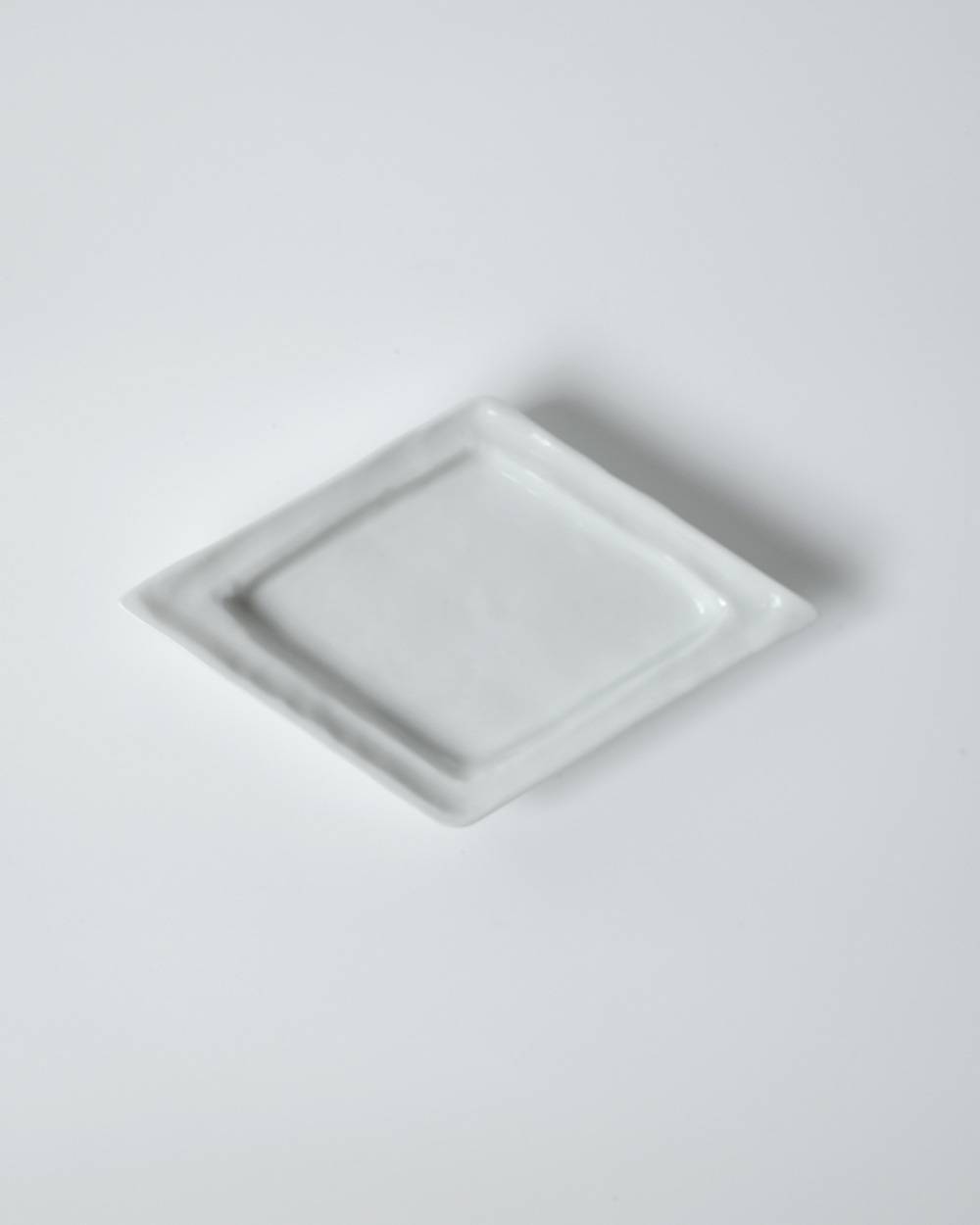 文祥釜　白磁豆皿 文祥釜　白磁豆皿,ぶんしょうがま はくじまめざら,82611215,白磁,文祥窯 ,馬場光二郎,有田焼,器,作家,皿,テーブルウェア,インテリア,lifes,ライフズ