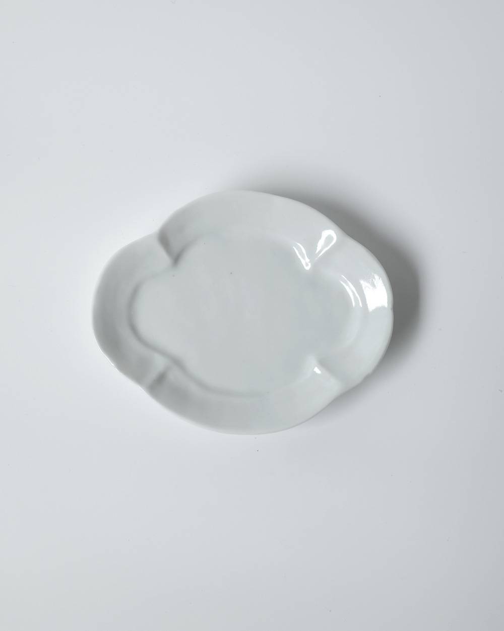 文祥釜　白磁豆皿 文祥釜　白磁豆皿,ぶんしょうがま はくじまめざら,82611215,白磁,文祥窯 ,馬場光二郎,有田焼,器,作家,皿,テーブルウェア,インテリア,lifes,ライフズ