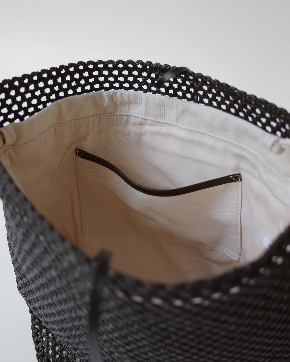 Soft Mesh Bucket Bag Soft Mesh Bucket Bag,ソフトメッシュバケットバッグ,82621011,メッシュバッグ,バケットバッグ,鞄,バック,ギフト,lifes,ライフズ,LIFE’s