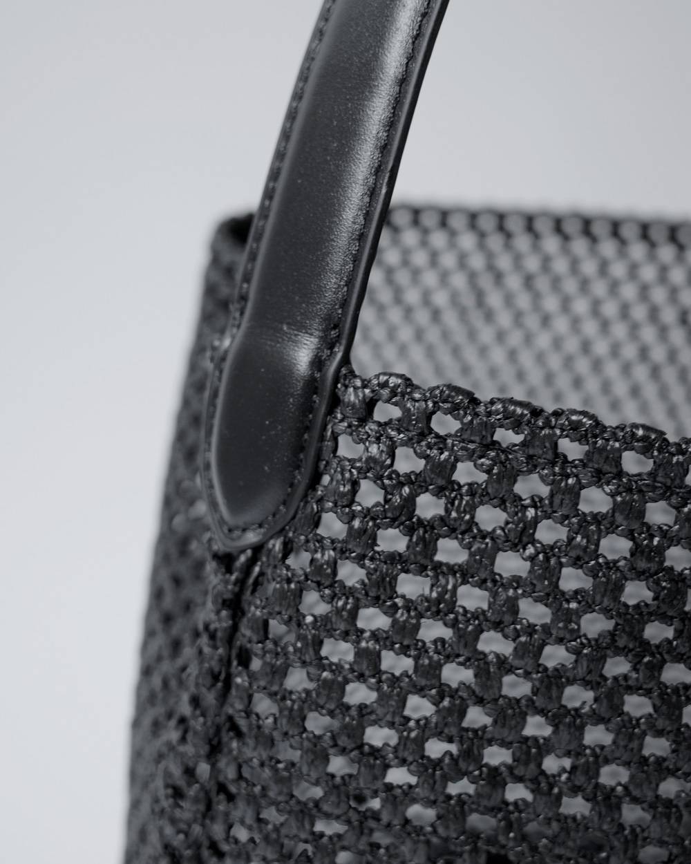 Soft Mesh Bucket Bag Soft Mesh Bucket Bag,ソフトメッシュバケットバッグ,82621011,メッシュバッグ,バケットバッグ,鞄,バック,ギフト,lifes,ライフズ,LIFE’s