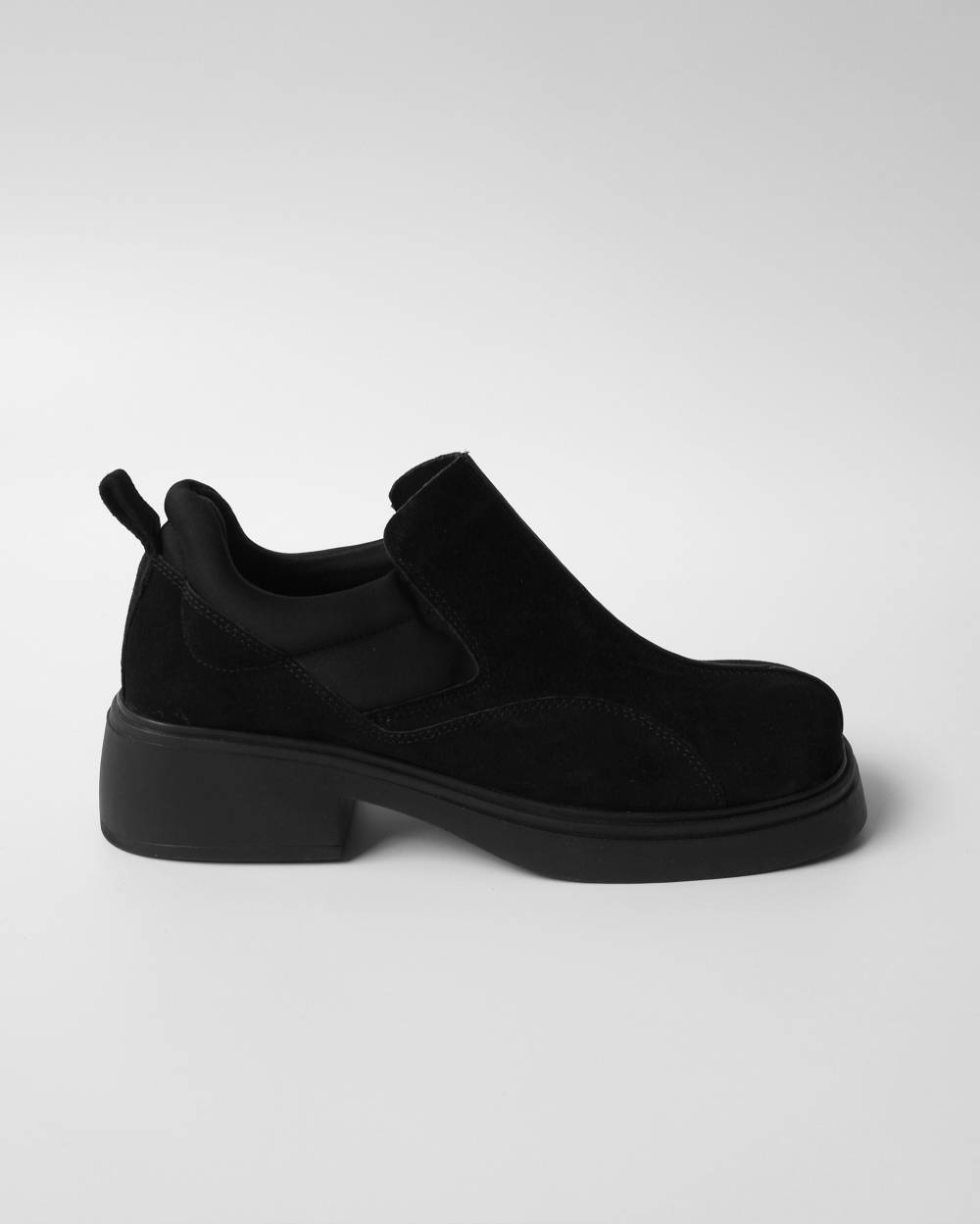 Chunky Sole Suede Boots Chunky Sole Suede Boots,チャンキーソールスエードブーツ,82621015,ブーツ,チャンキーソール,チャンキーブーツ,靴,シューズ,スエードブーツ,lifes,ライフズ,LIFE’s